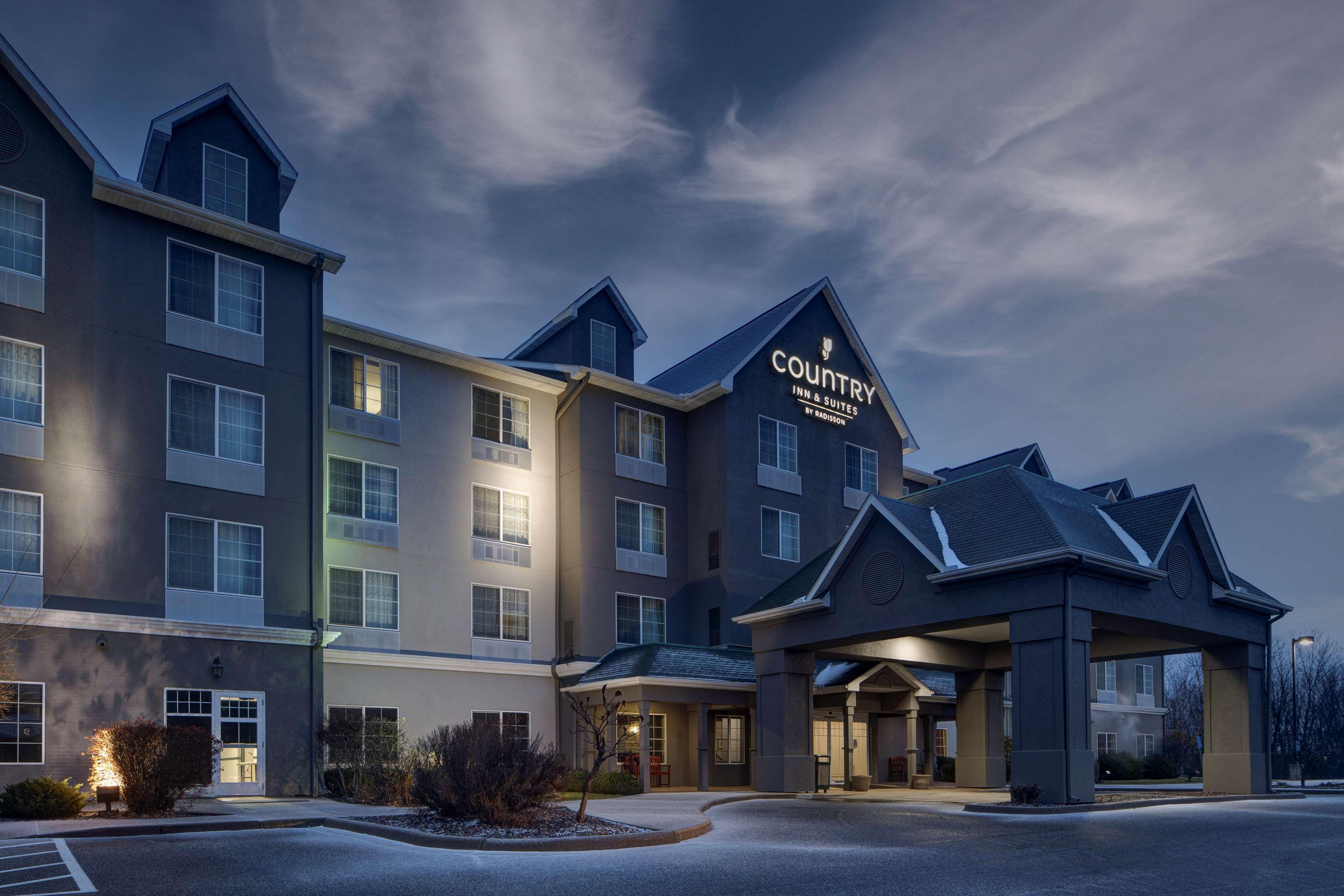 Country Inn & Suites by Radisson - Saint Paul Northeast